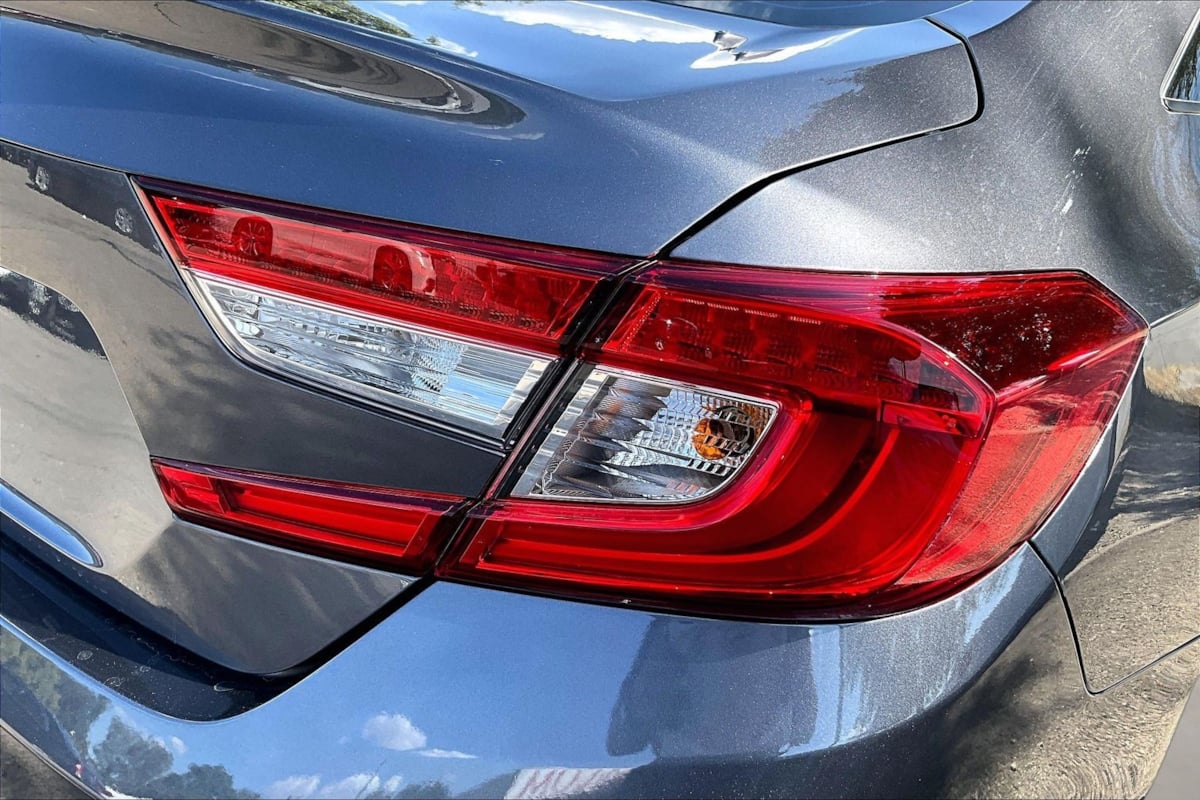 Honda Accord photo 22