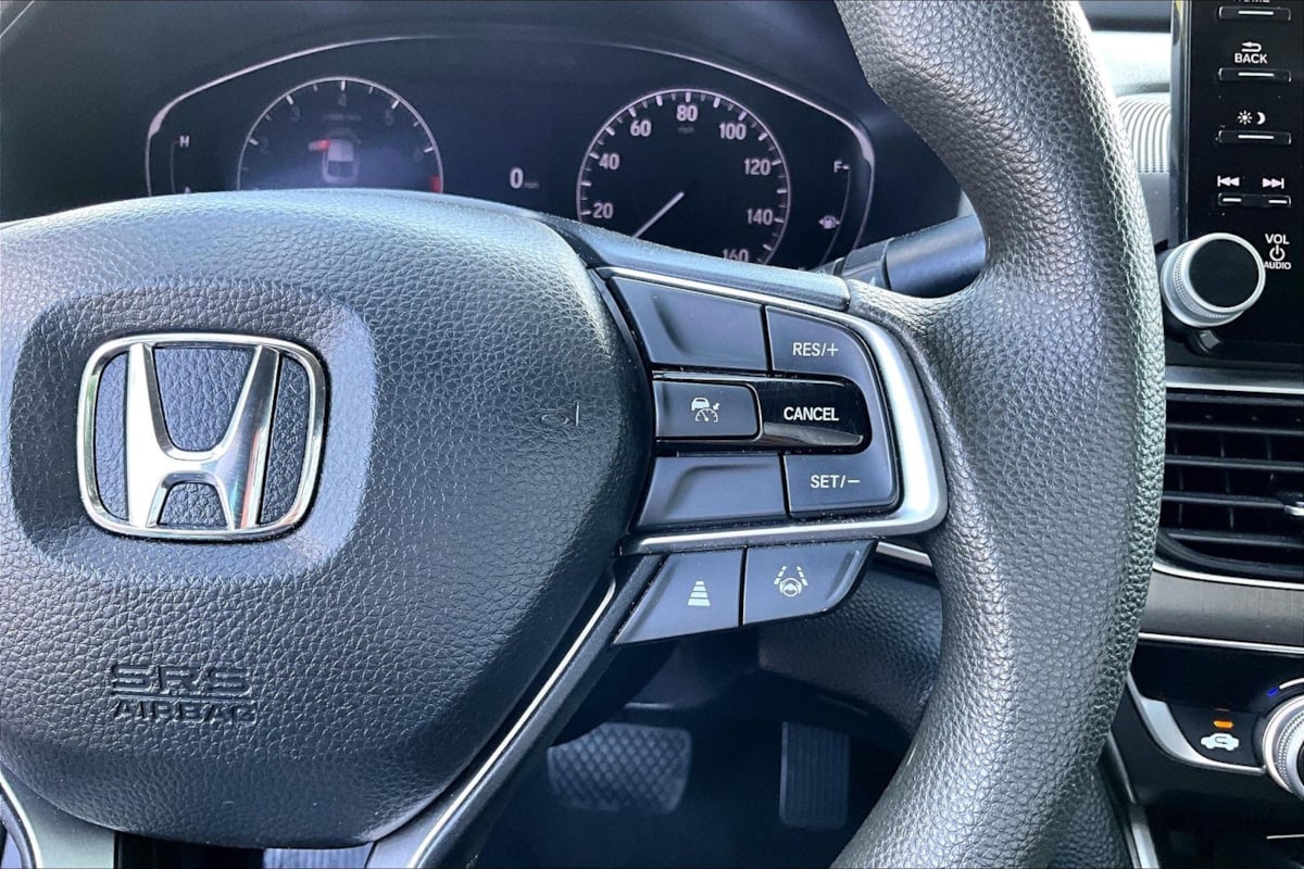 Honda Accord photo 11