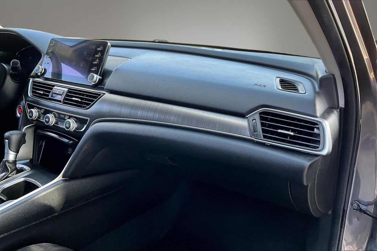 Honda Accord photo 25