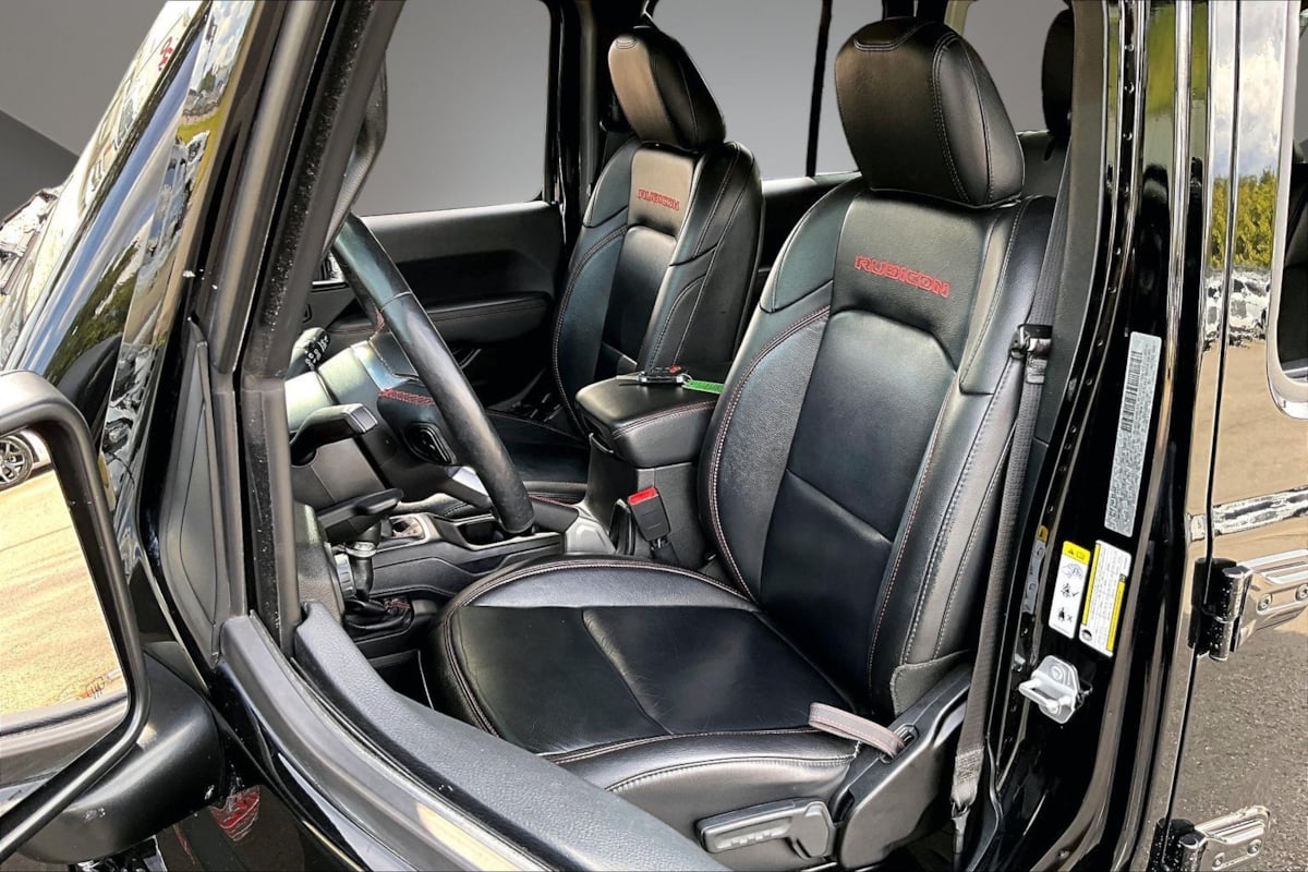 Jeep Wrangler photo 20