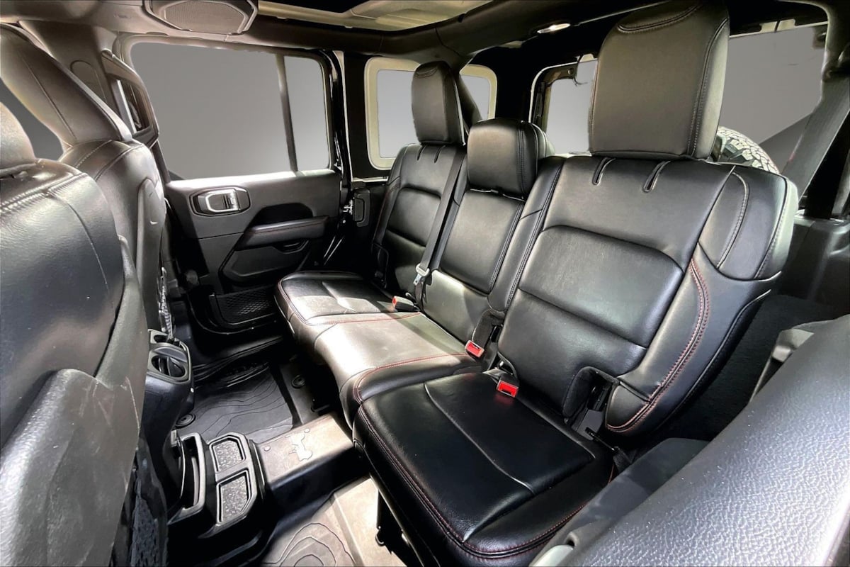Jeep Wrangler photo 21