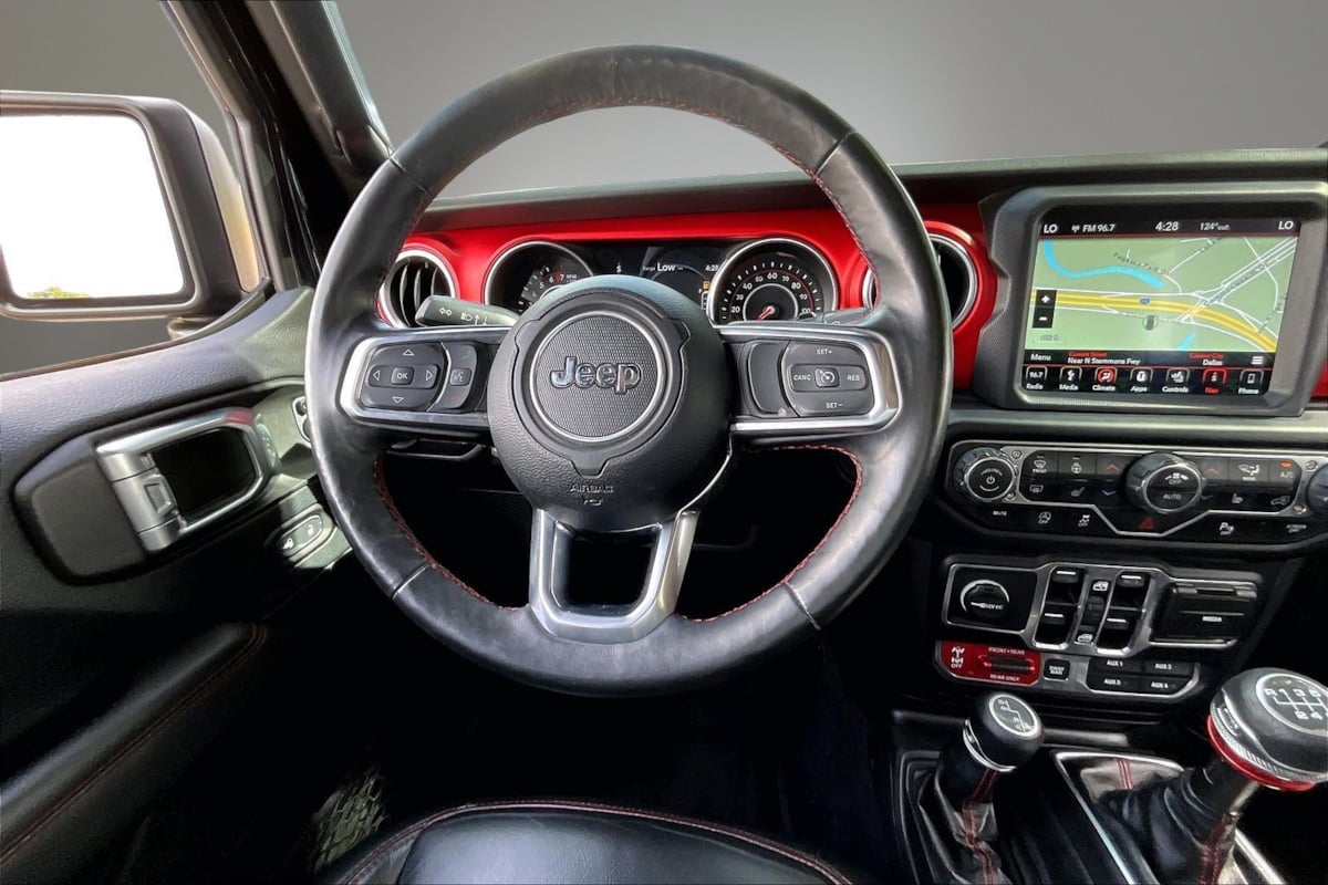 Jeep Wrangler photo 8