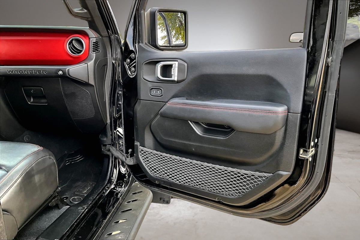 Jeep Wrangler photo 28