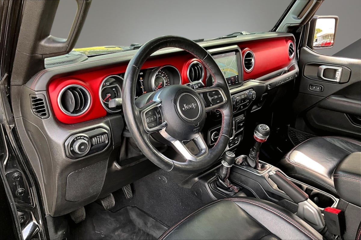 Jeep Wrangler photo 16
