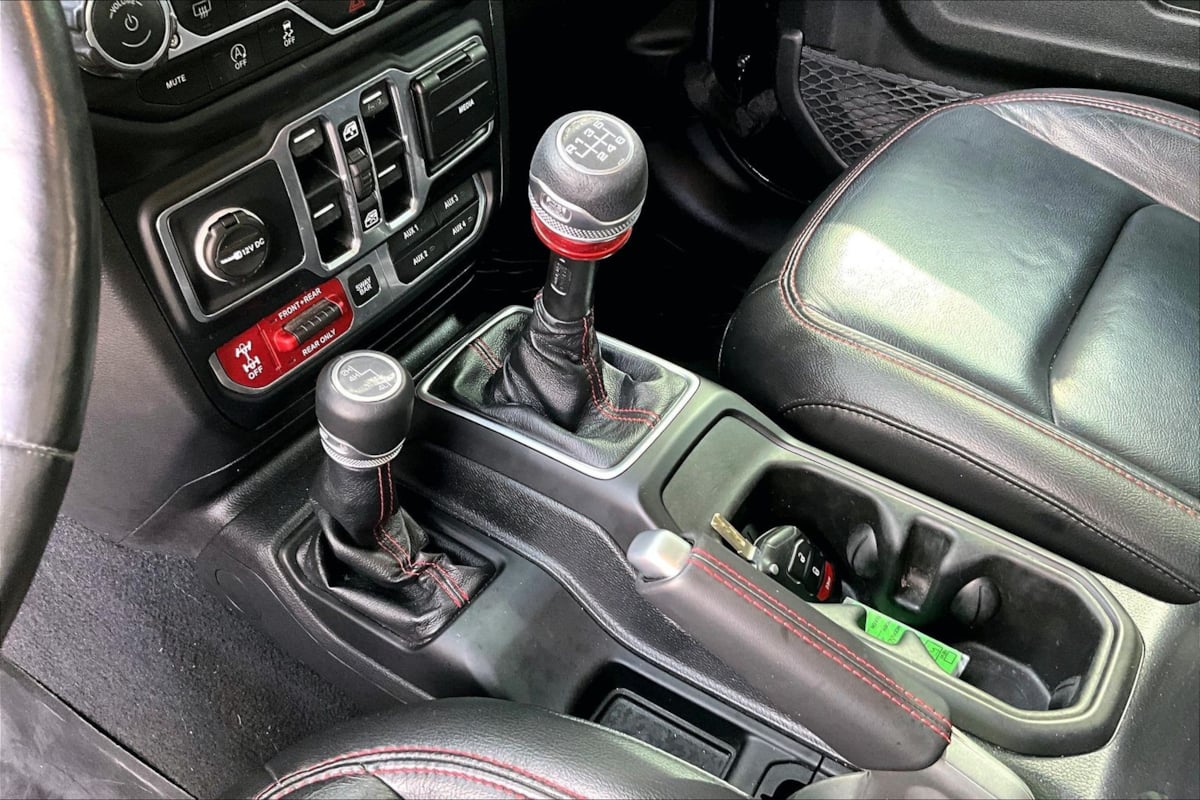 Jeep Wrangler photo 17