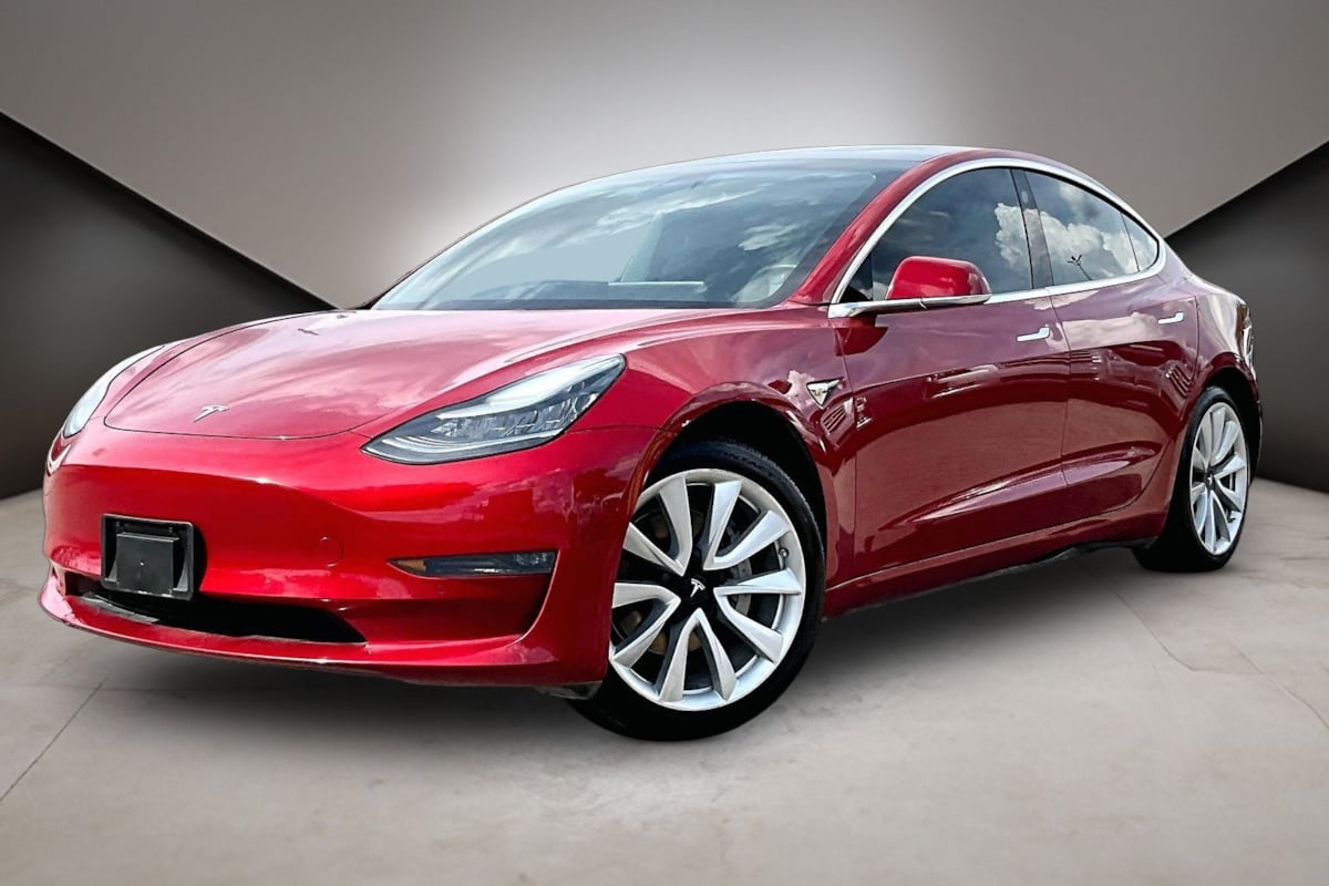 Tesla Model 3 photo 35