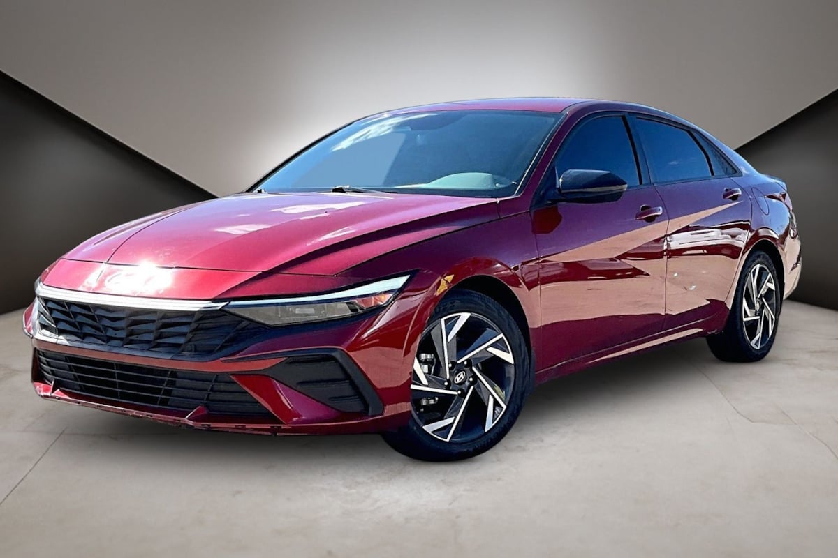 Hyundai Elantra photo 36