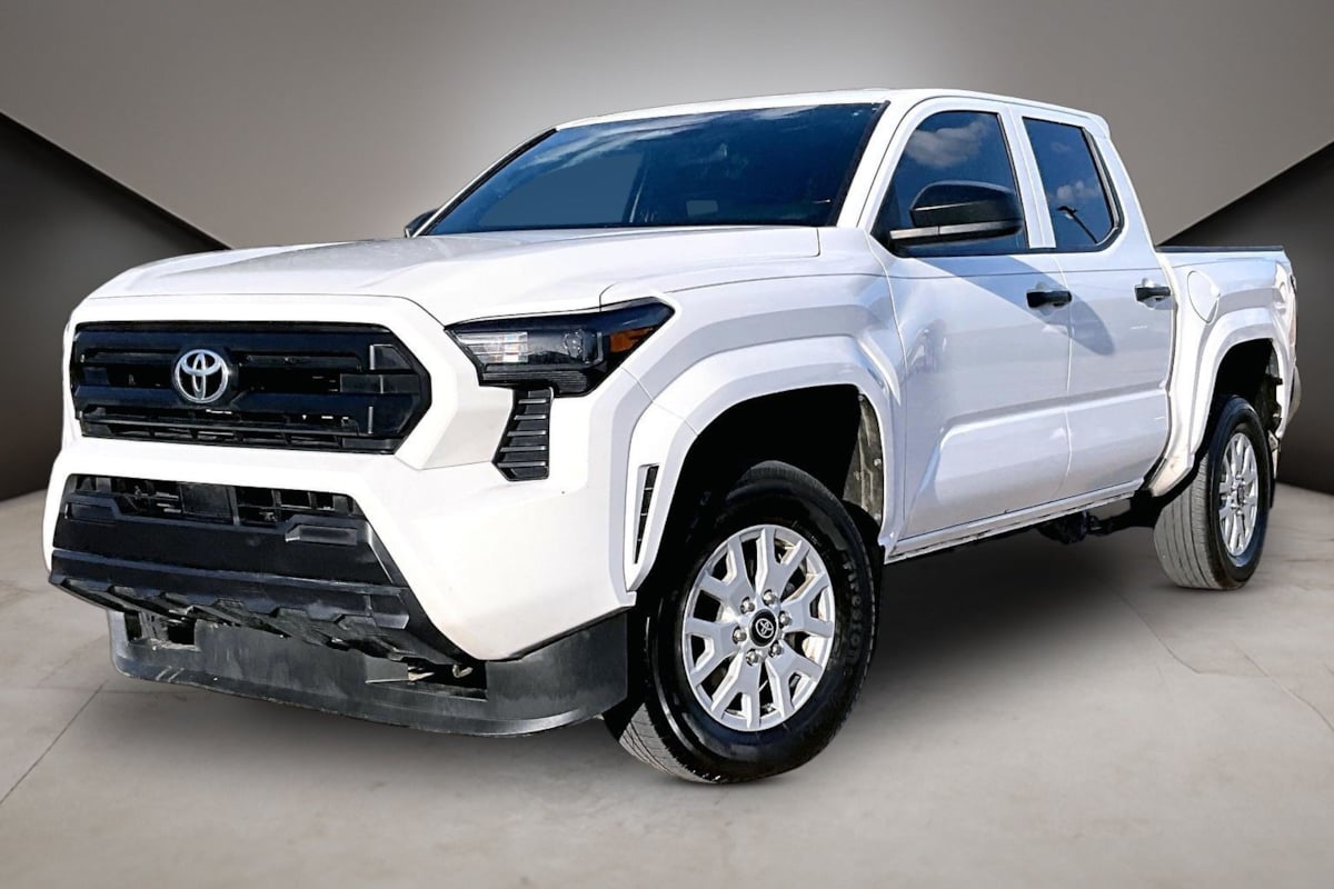 Toyota Tacoma photo 36