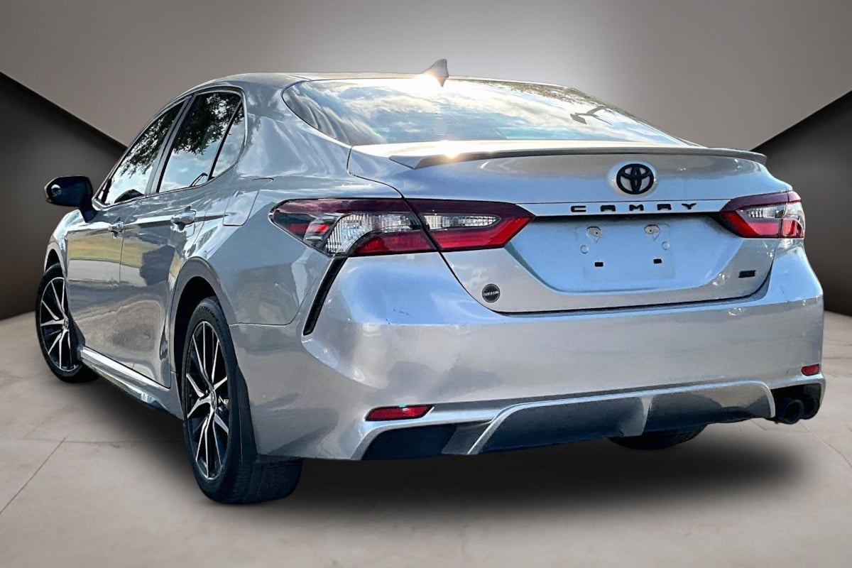Toyota Camry photo 4