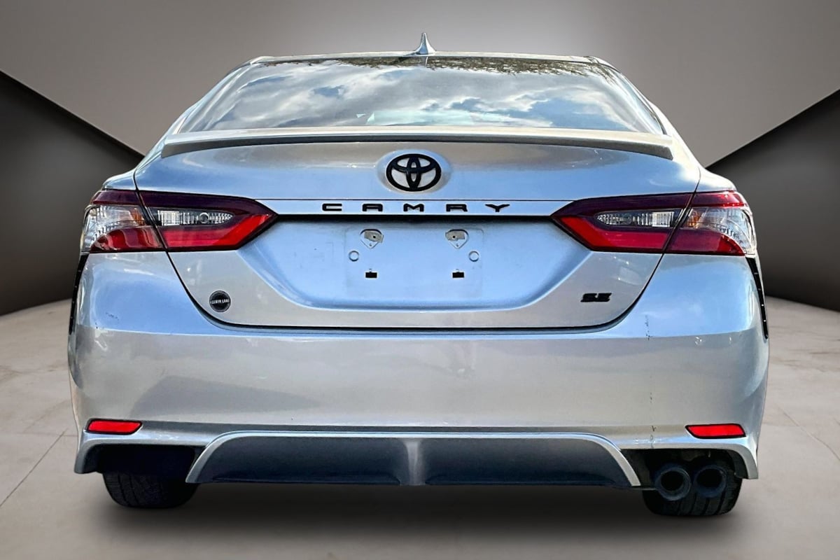 Toyota Camry photo 5