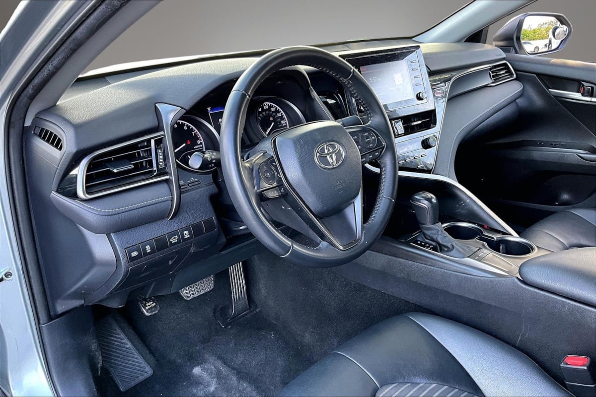 Toyota Camry photo 16