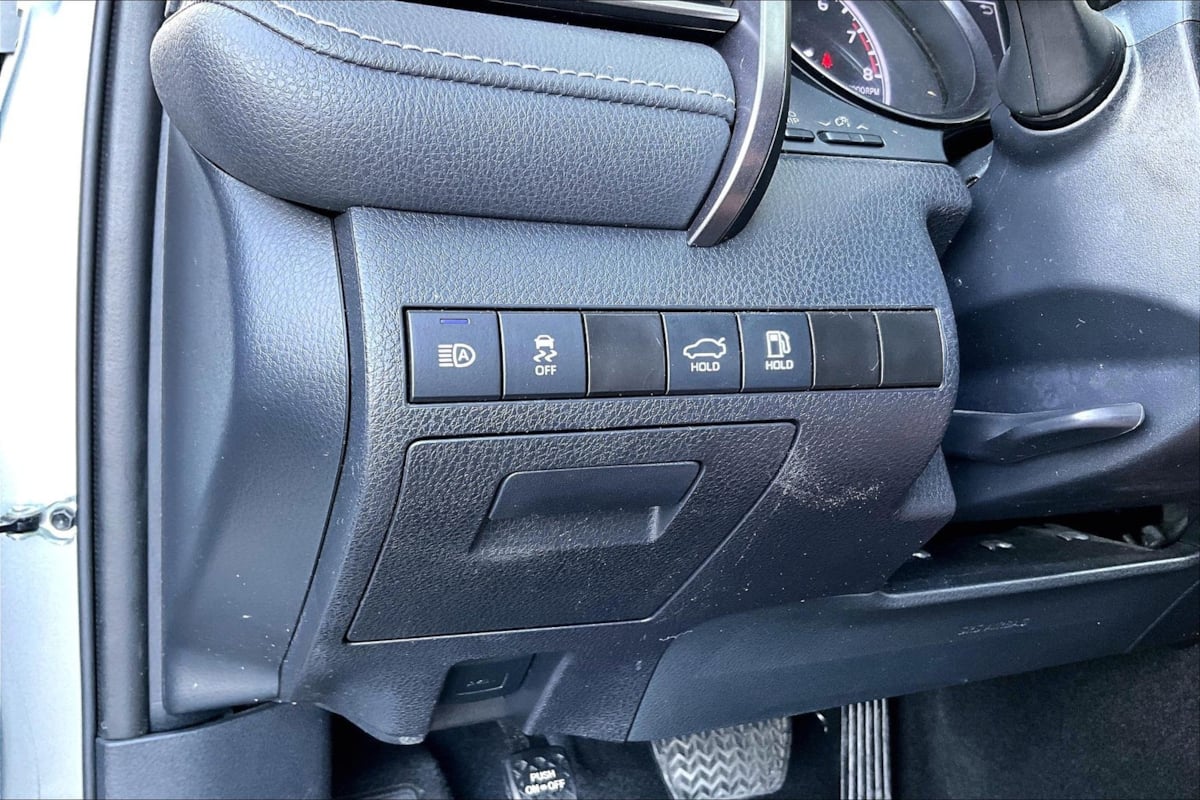 Toyota Camry photo 34