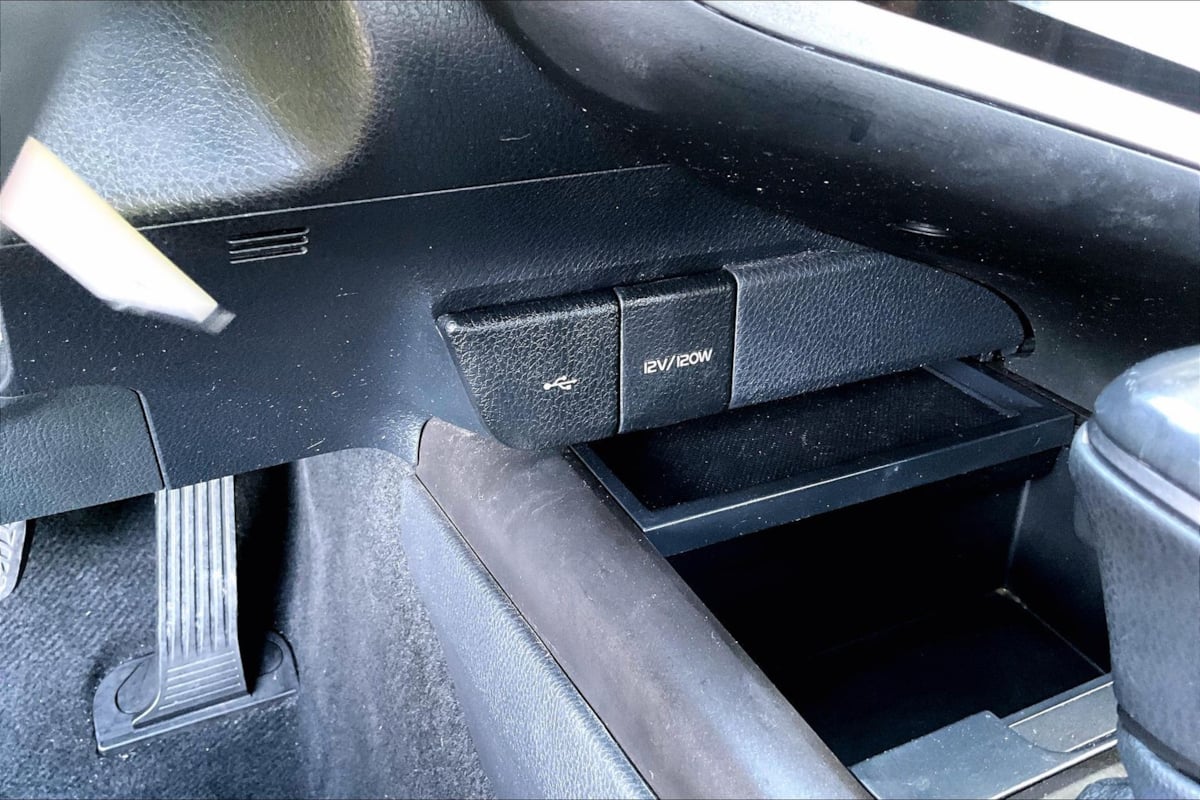 Toyota Camry photo 15