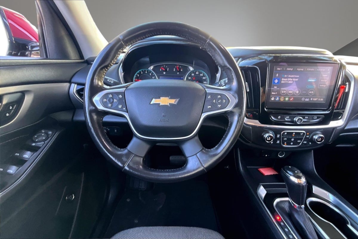 Chevrolet Traverse photo 8