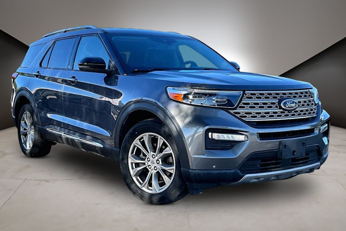 Ford Explorer photo 2