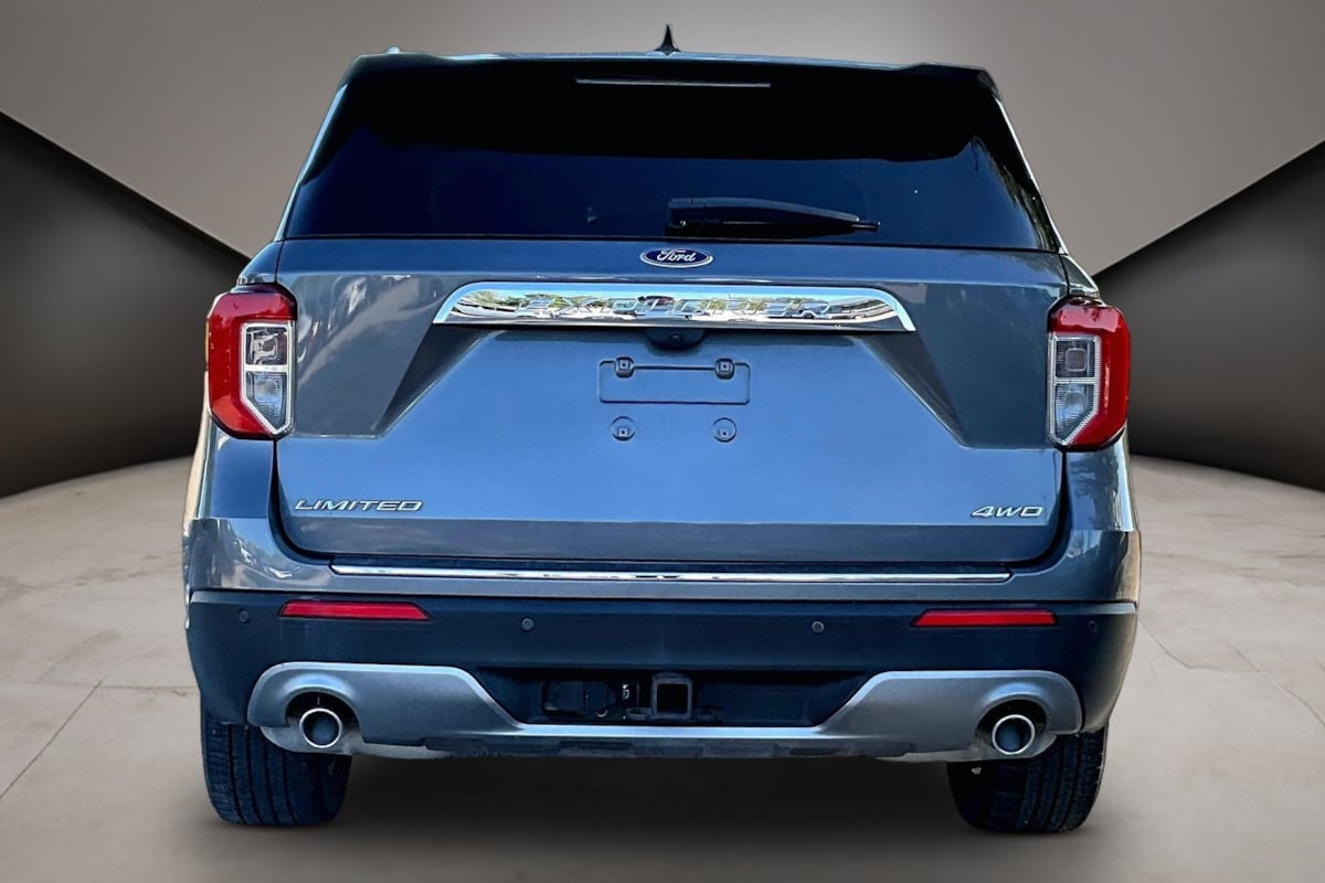 Ford Explorer photo 5