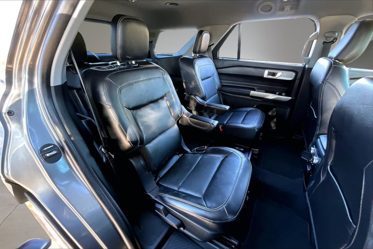 Ford Explorer photo 24