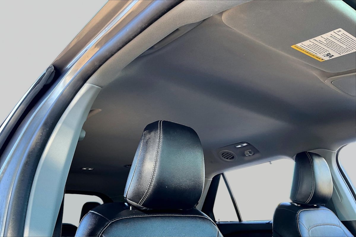Ford Explorer photo 27