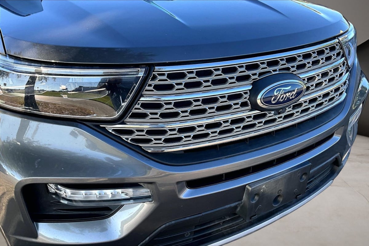 Ford Explorer photo 32