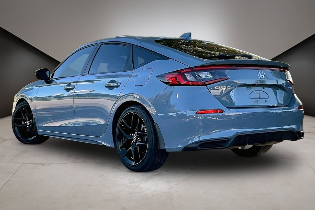 Honda Civic photo 4