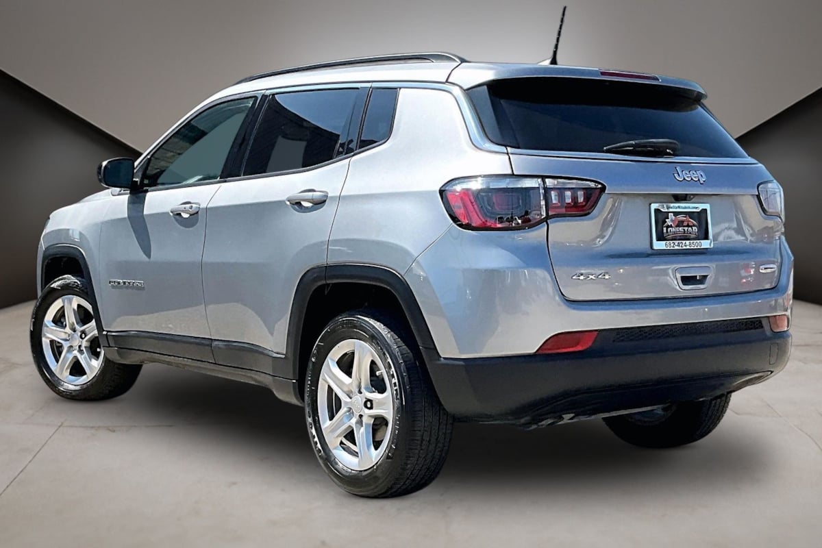 Jeep Compass photo 4