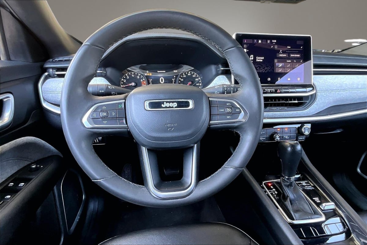 Jeep Compass photo 8