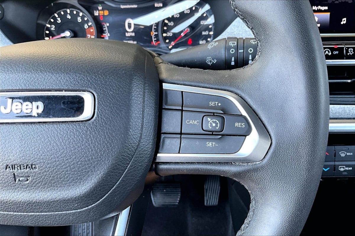 Jeep Compass photo 11