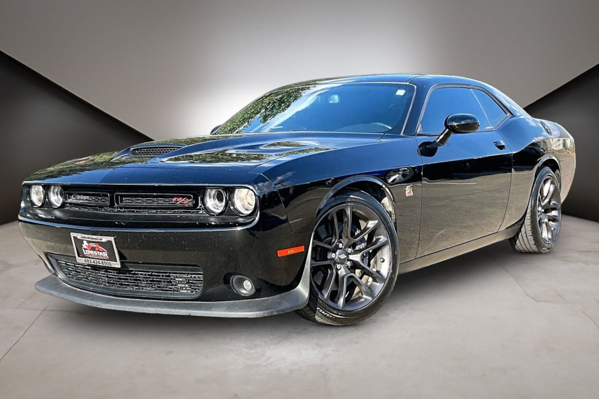 Dodge Challenger photo 36
