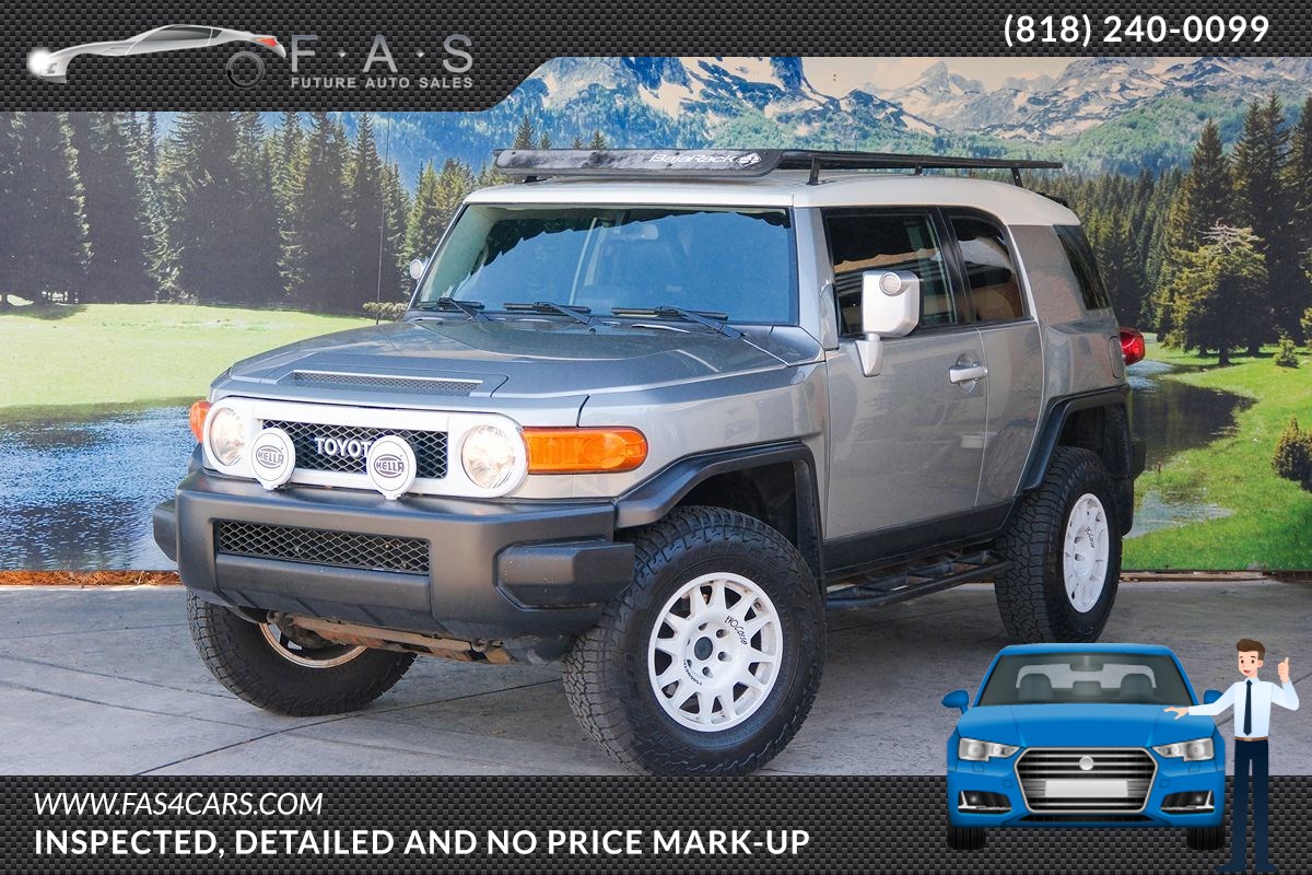 Sold 2012 Toyota FJ Cruiser in Glendale