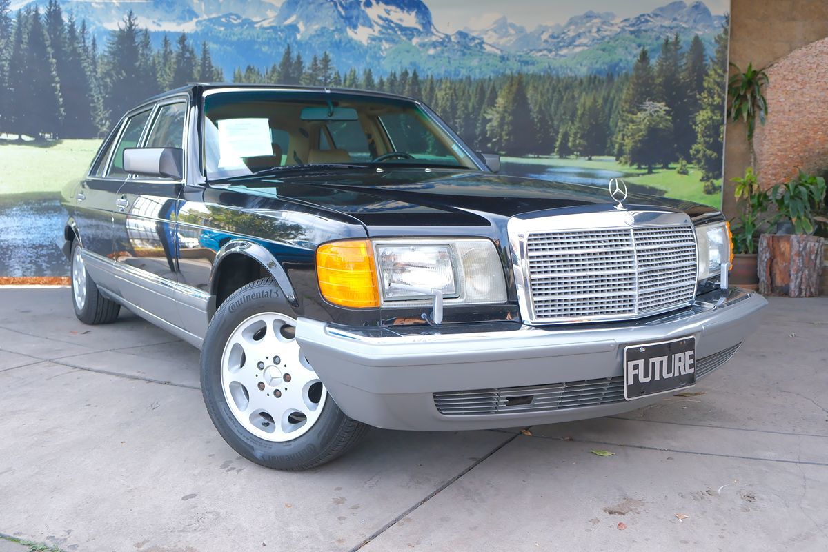 1988 Mercedes Benz 300 photo 3