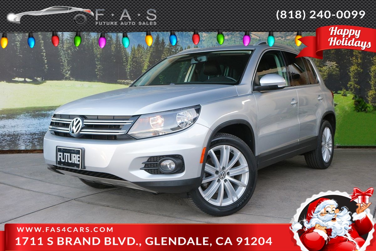 2013 Volkswagen Tiguan SE w/Sunroof & Nav