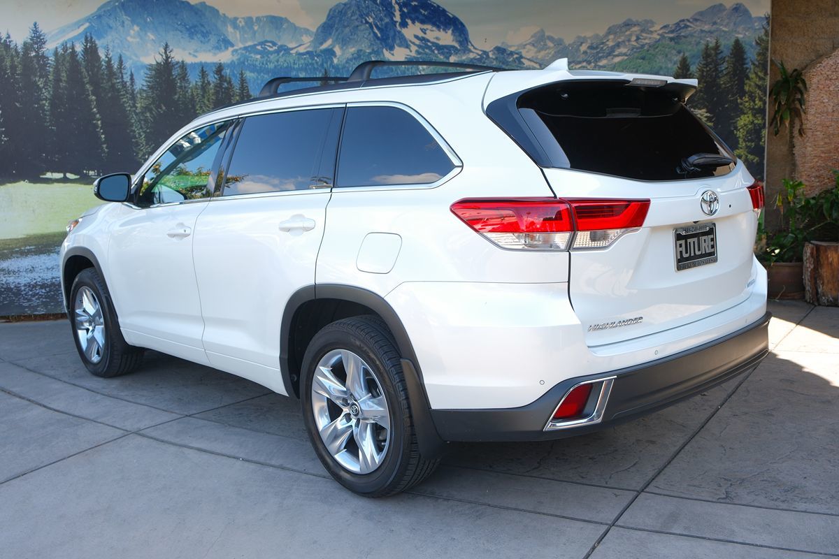 2019 Toyota Highlander Limited photo 4