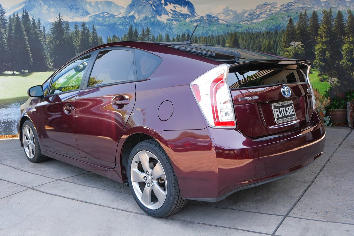 2013 Toyota Prius photo 4