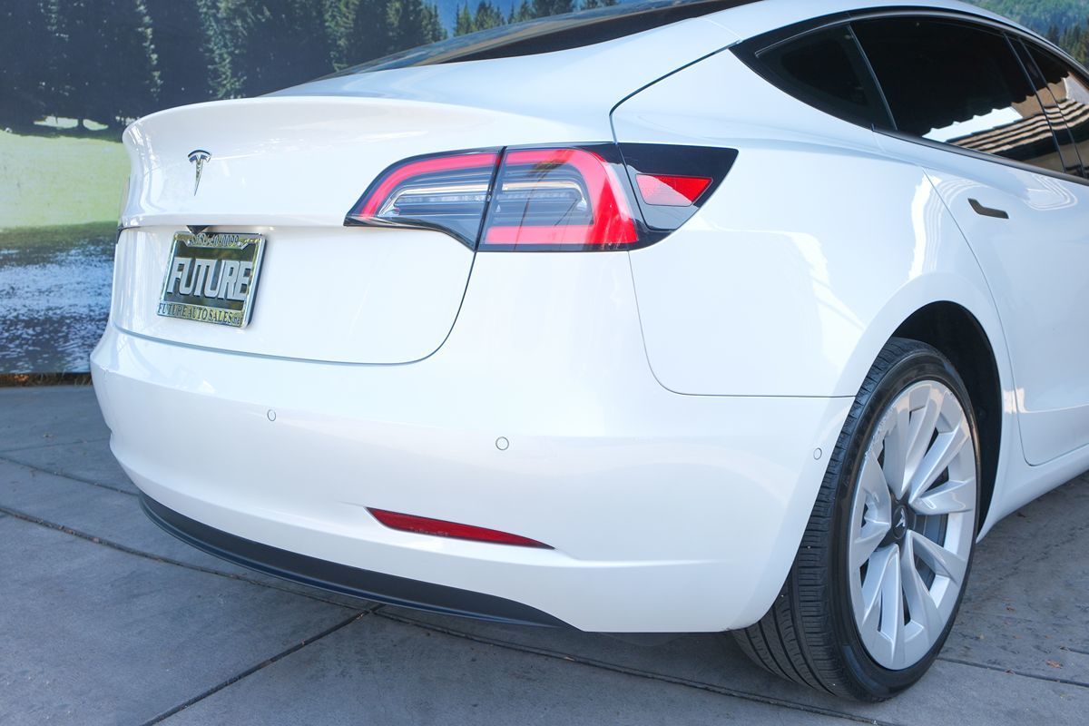 2021 Tesla Model 3 Standard Range Plus photo 34