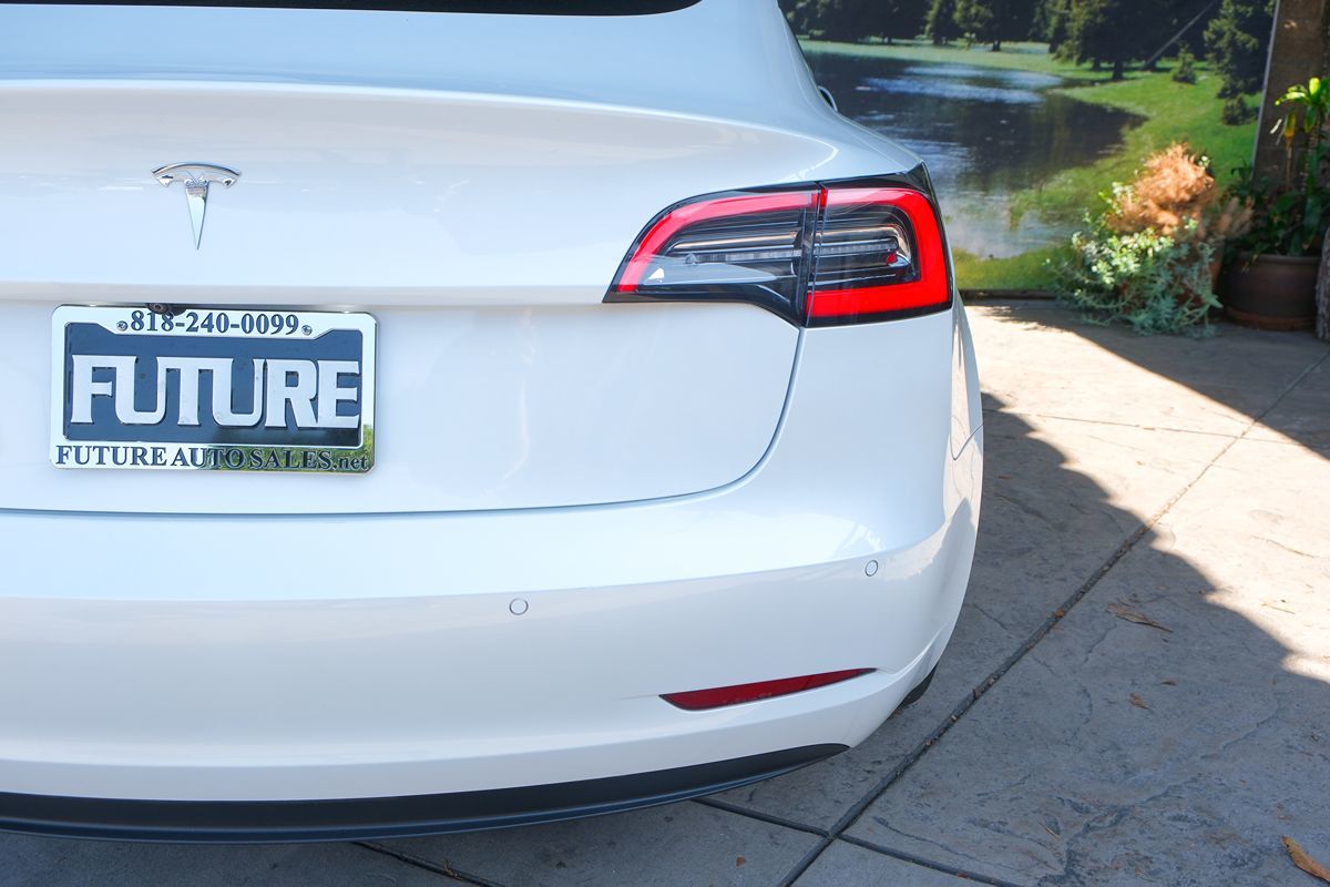 2021 Tesla Model 3 Standard Range Plus photo 33