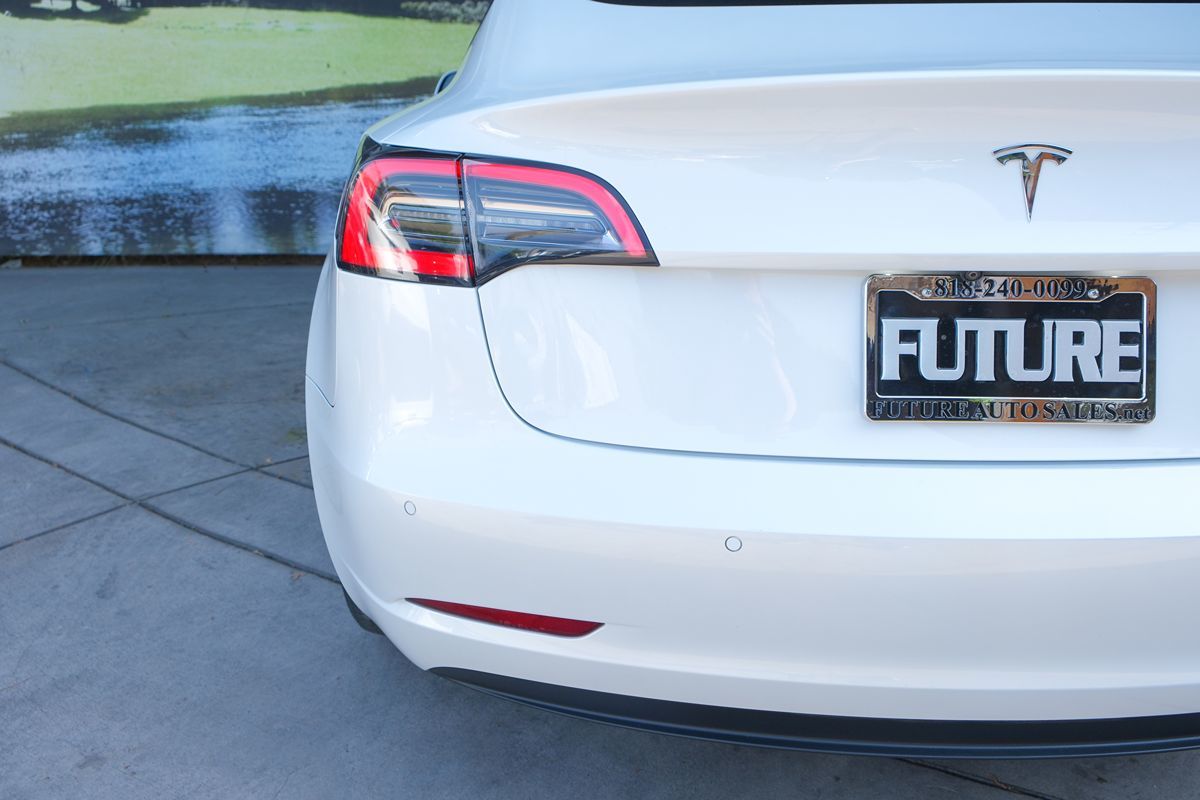 2021 Tesla Model 3 Standard Range Plus photo 32
