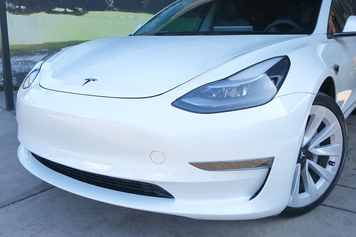 2021 Tesla Model 3 Standard Range Plus photo 8