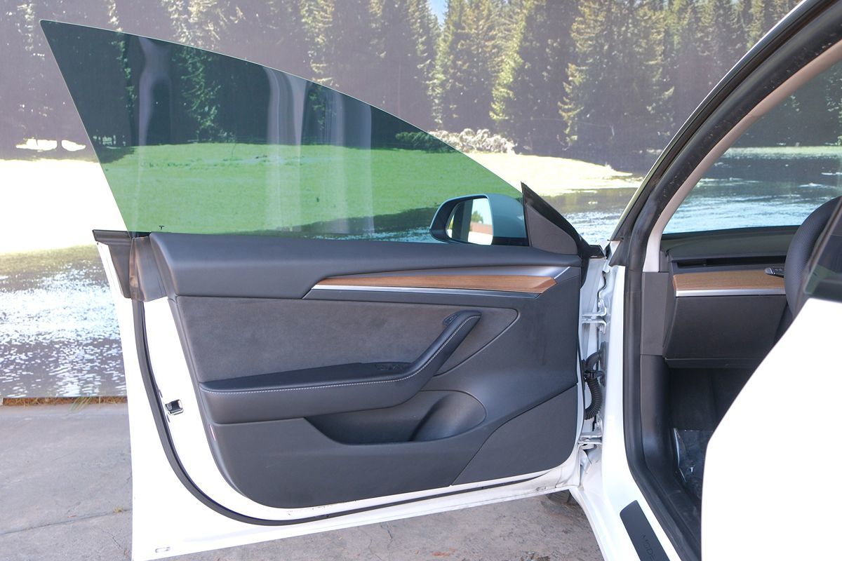 2021 Tesla Model 3 Standard Range Plus photo 10