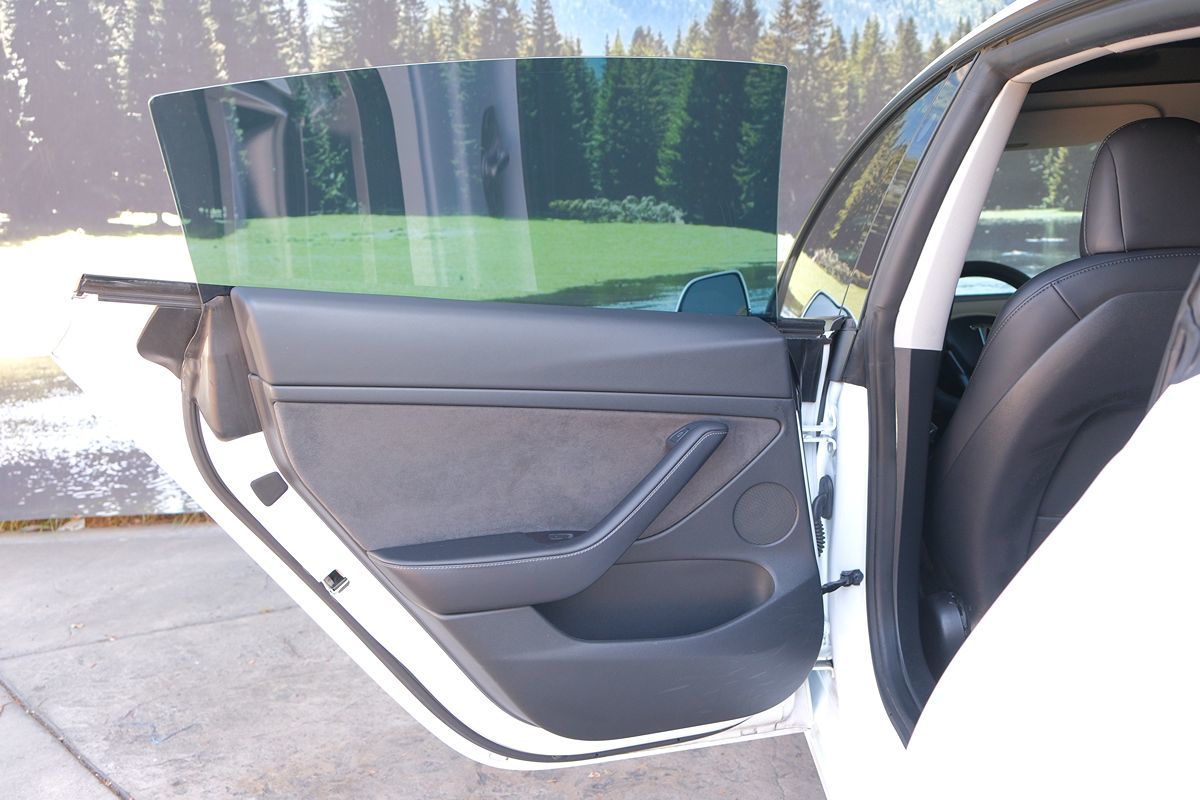 2021 Tesla Model 3 Standard Range Plus photo 31
