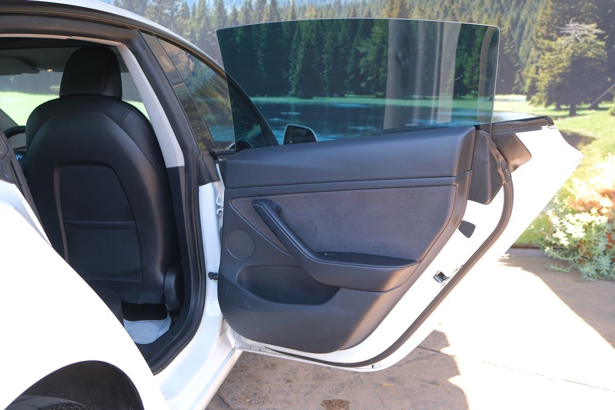 2021 Tesla Model 3 Standard Range Plus photo 27