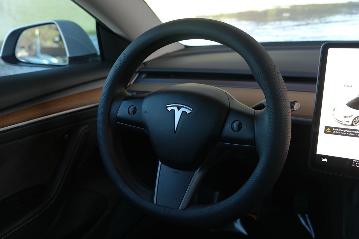 2021 Tesla Model 3 Standard Range Plus photo 39