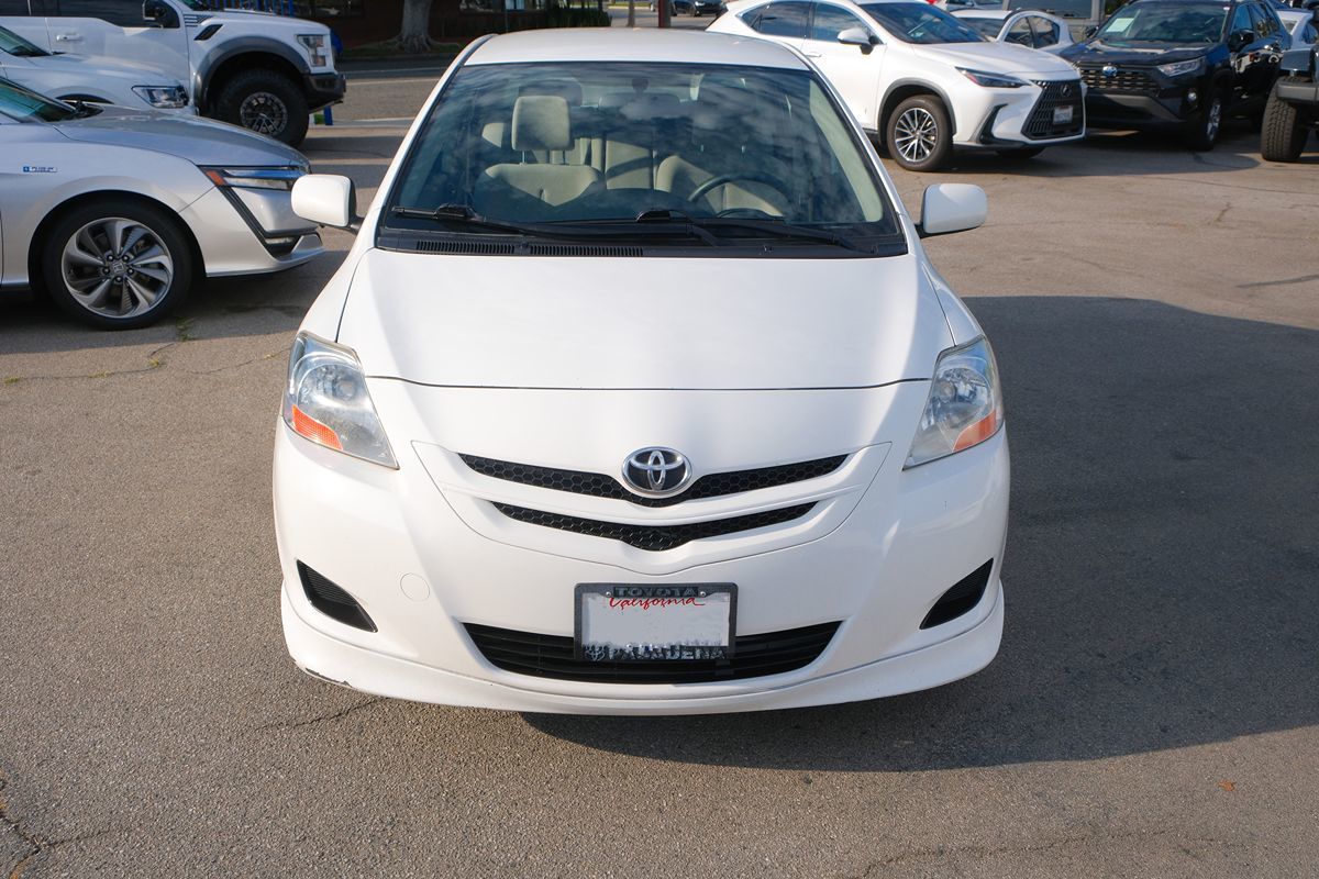 2007 Toyota Yaris S photo 2