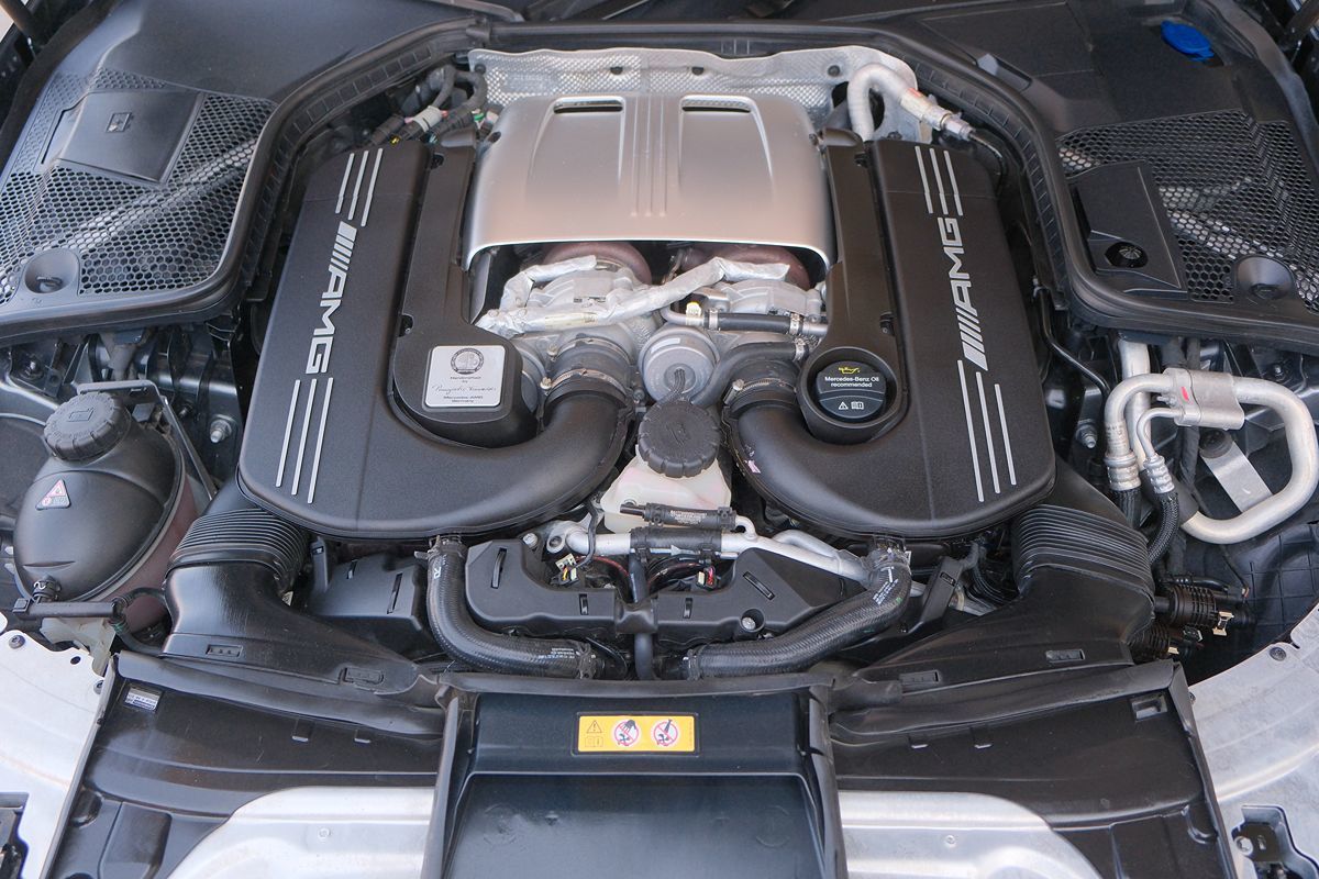 2017 Mercedes Benz C AMG 63 Sedan photo 9