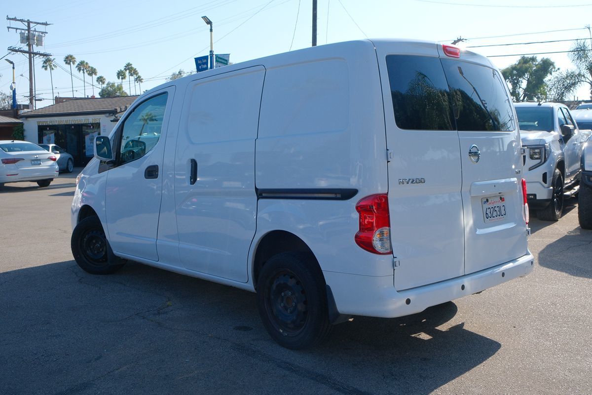 2021 Nissan NV200 SV photo 4