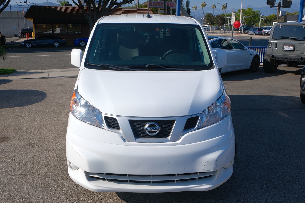 2021 Nissan NV200 SV photo 2