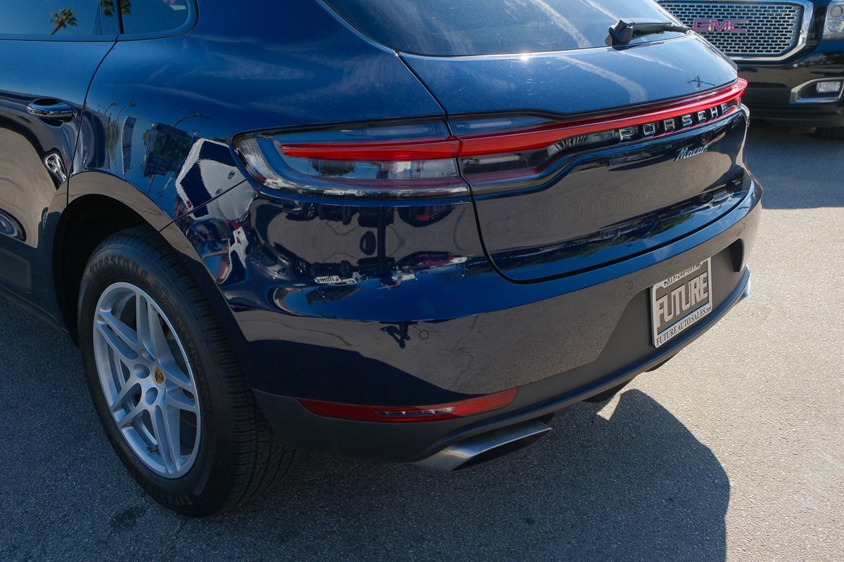 2021 Porsche Macan Base photo 42