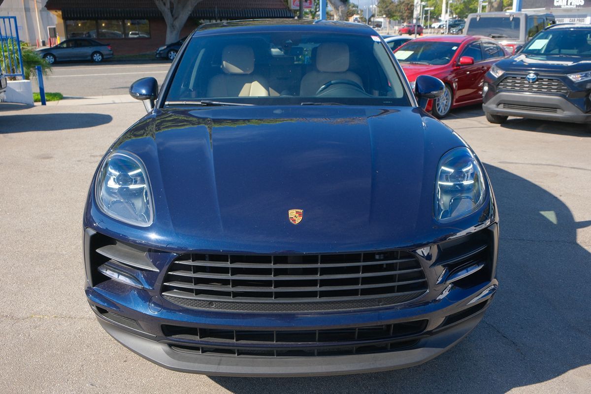 2021 Porsche Macan Base photo 2