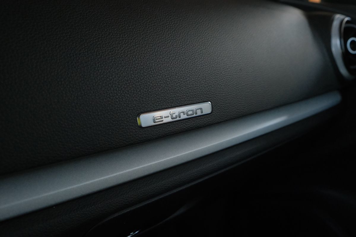 2016 Audi A3 E-tron Premium photo 48