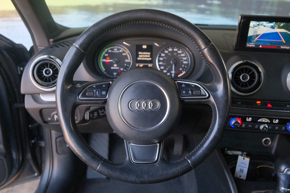 2016 Audi A3 E-tron Premium photo 14