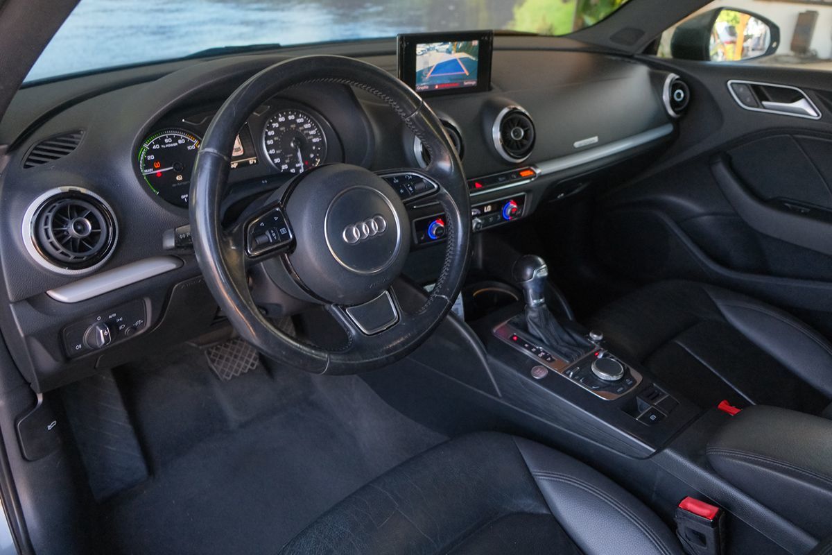 2016 Audi A3 E-tron Premium photo 13